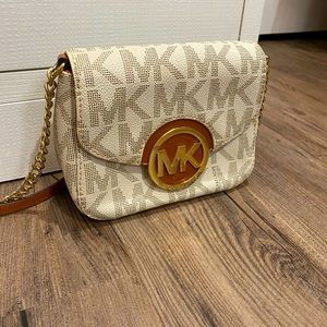 Michael Kors Crossbody Bag